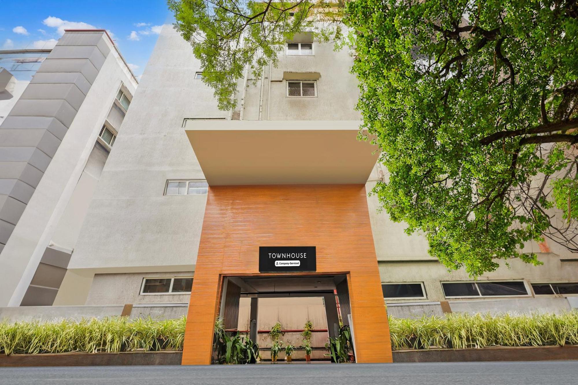 Hotel Super Townhouse Visakhapatnam Esterno foto
